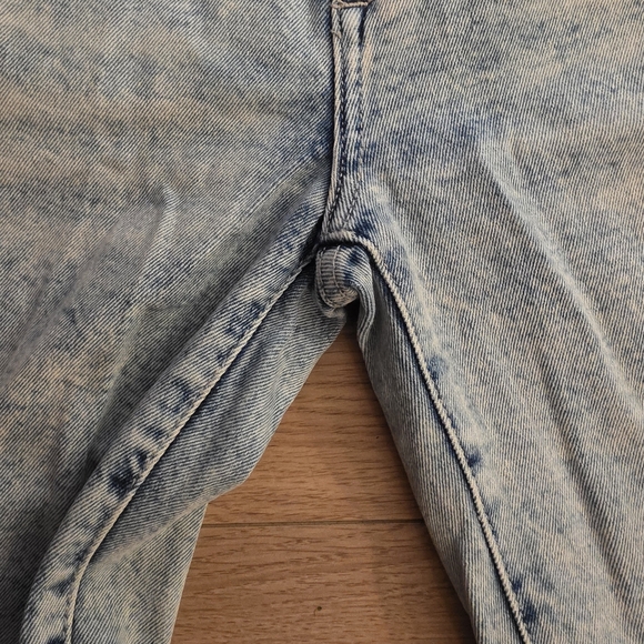 Fashion Nova Acid Wash Straight Leg Jeans- 5 - Picture 6 of 12